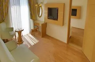 Del Mare Boutique 4*